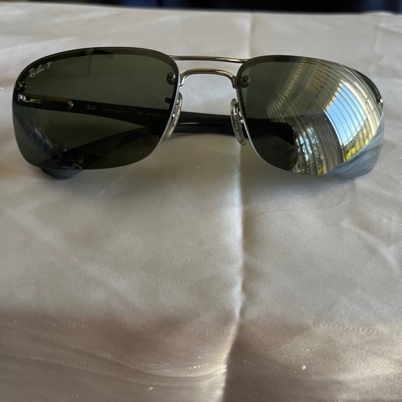 Ray-Ban Sunglasses - Picture 1 of 7